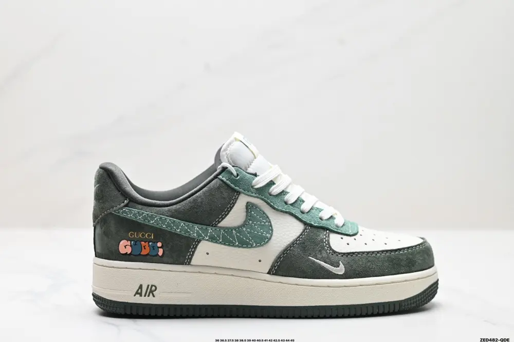 NIKE AIR FORCE 1’07 Sneakers KK1988-026