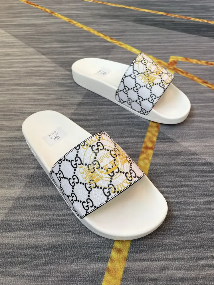 Gucci couple flip flops