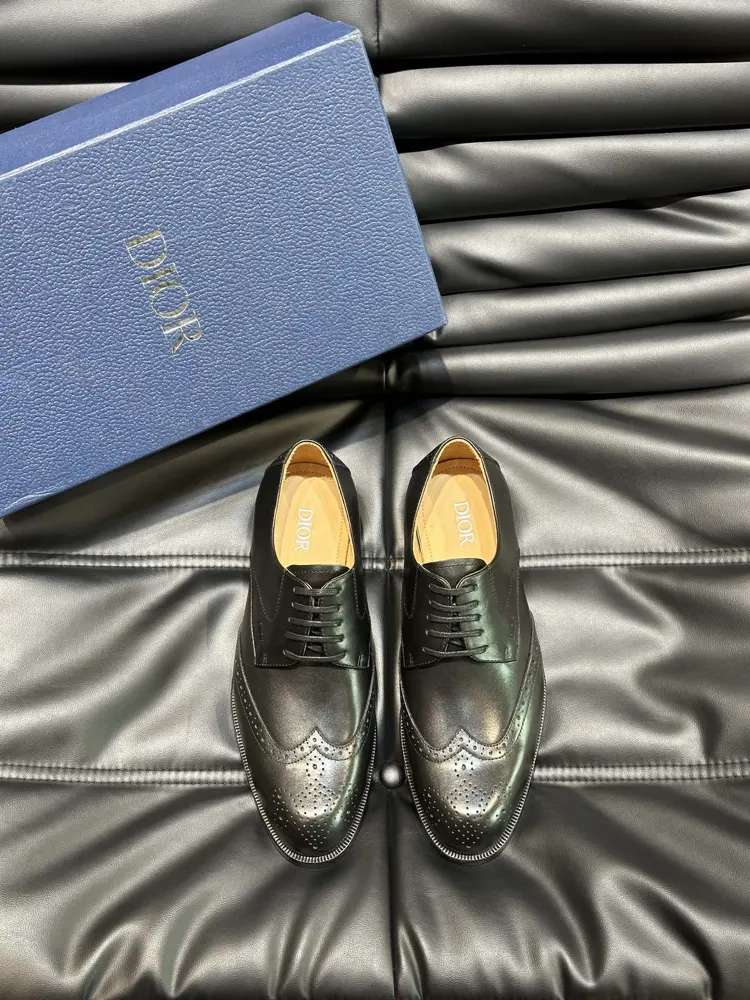 Dior men’s formal leather shoes with large soles