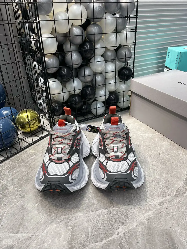Balenciaga tenth generation new 10XL Original version of the sole. Strong delivery of