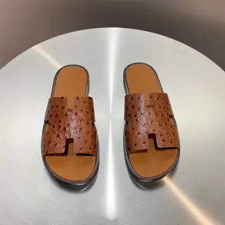 Hermès Classic H Slippers ~ High-end men’s sandals• beach shoes slippers ~ counter