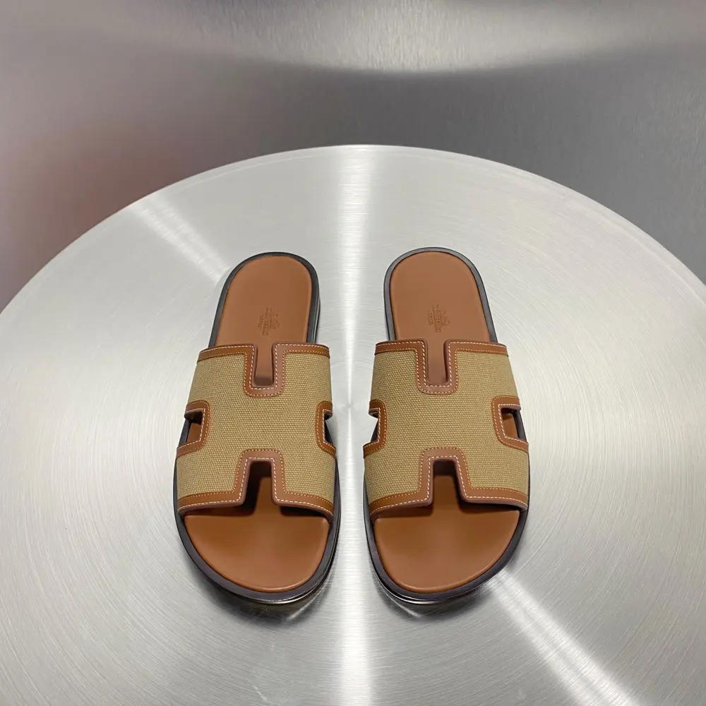 Hermès Classic H Slippers ~ High-end men’s sandals• beach shoes slippers ~ counter