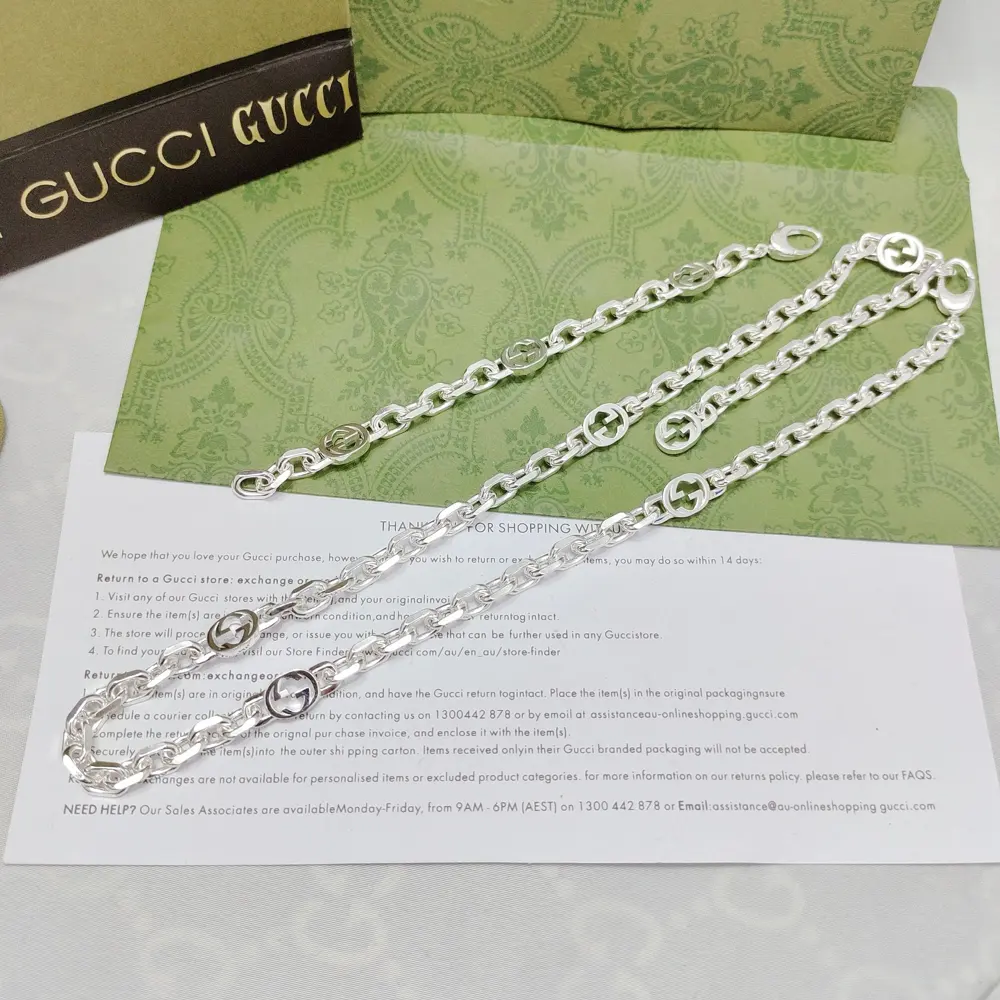Gucci’s three interlocking double G patterns inject visual novelty into this bracelet. This