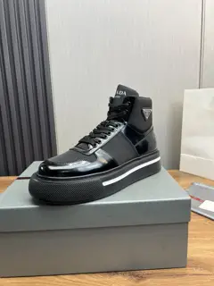 Prada men’s shoes counter shoes