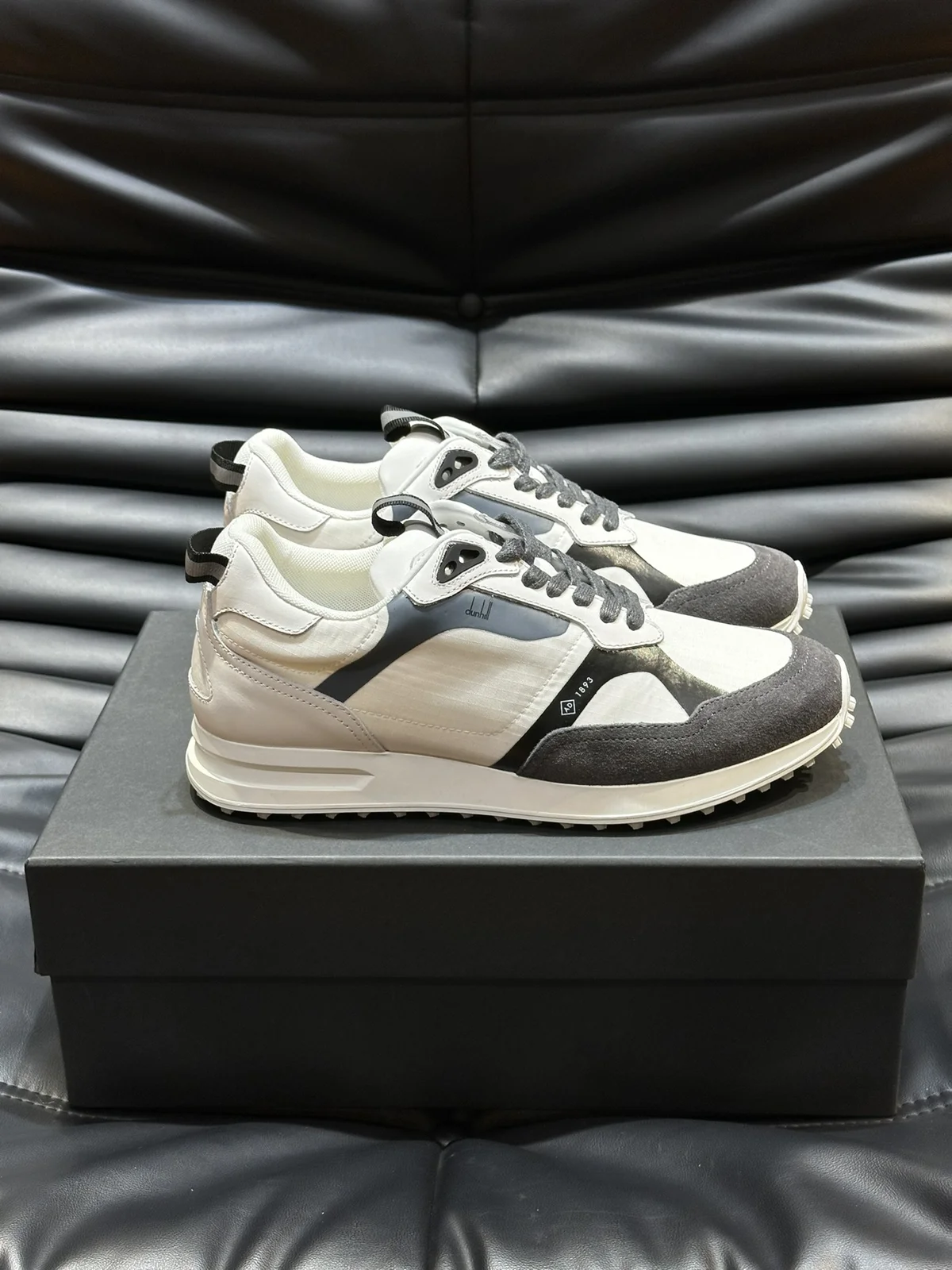 Dunhill men’s lace-up casual shoes