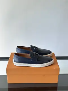 Tod’s Tod’s Men’s Loafers This loafer