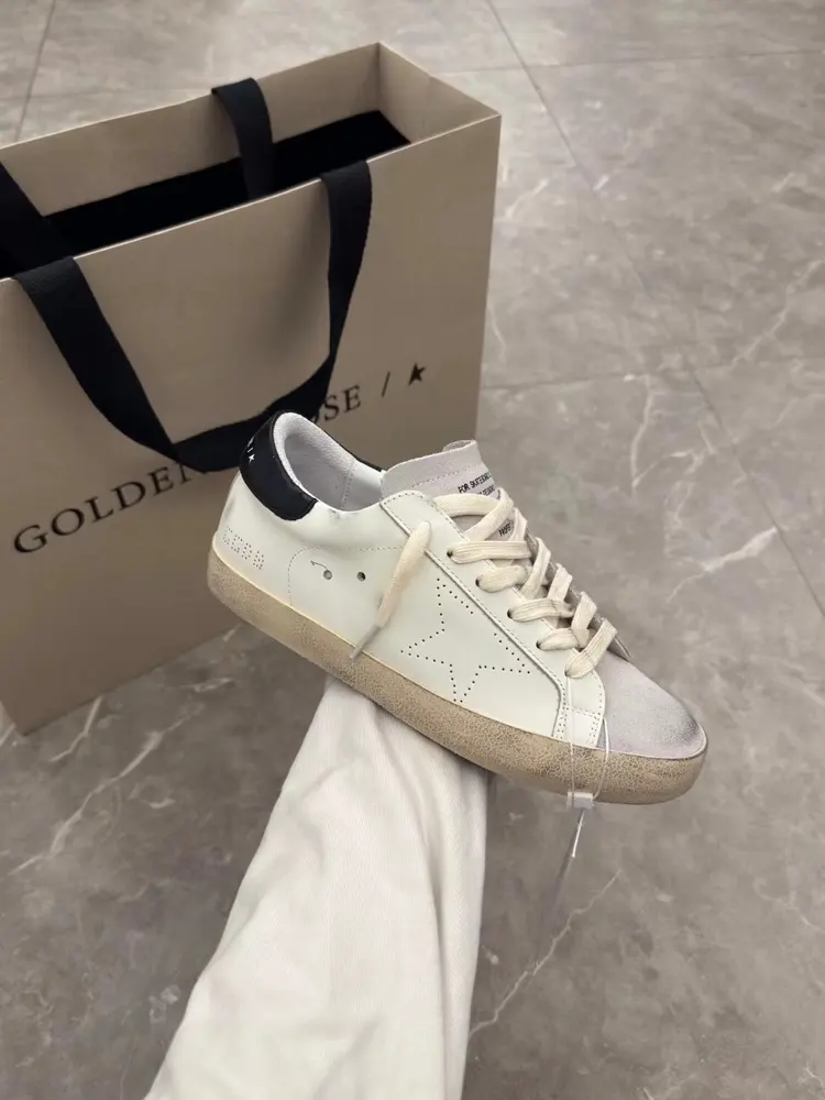 Golden Goose Black Tail Punching Star Couple Style. Original high version Shoes