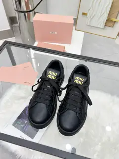 Miu Miu Miu casual white shoes are so beautiful