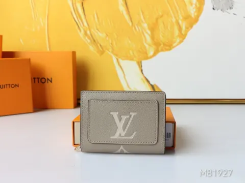 Louis Vuitton Wallet M81927