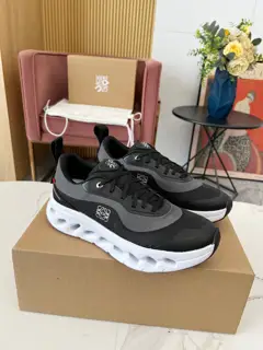 Loewe x on cioudtilt2.0 running shoes couples’ new collaboration series running shoes