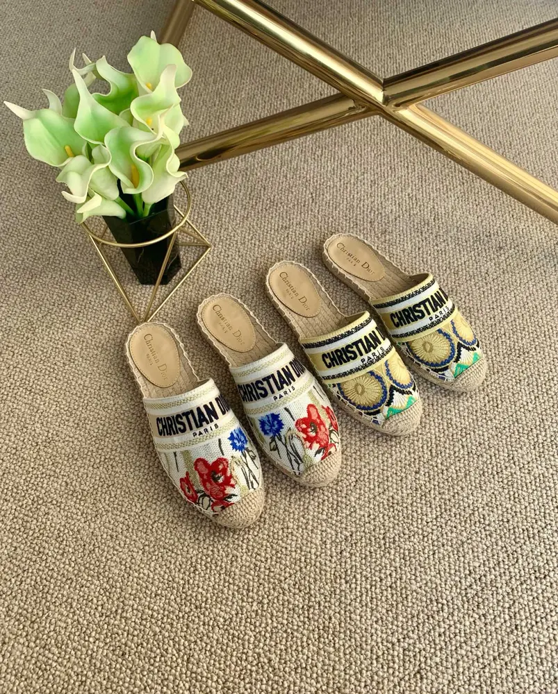 Dior pattern jacquard embroidered hollow fisherman shoes. The classic logo embroidery