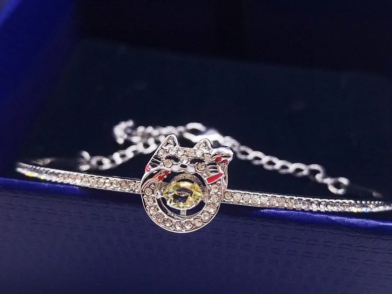 Swarovski Lucky Cat Bracelet