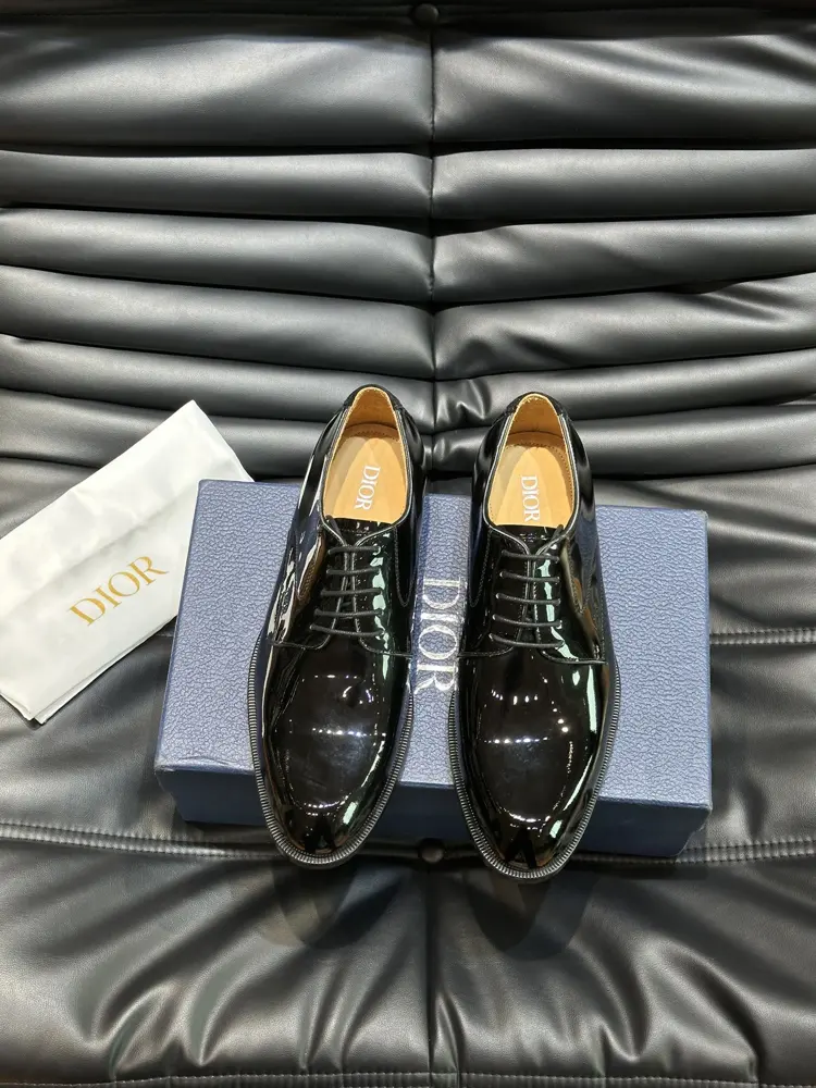 Dior men’s formal leather shoes with large soles
