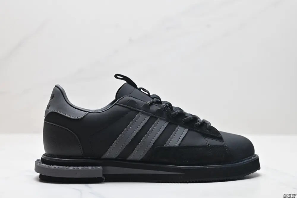 Adidas Originals Campus “MFX REBOOT” Casual Sneakers This classic shoe style GX1352