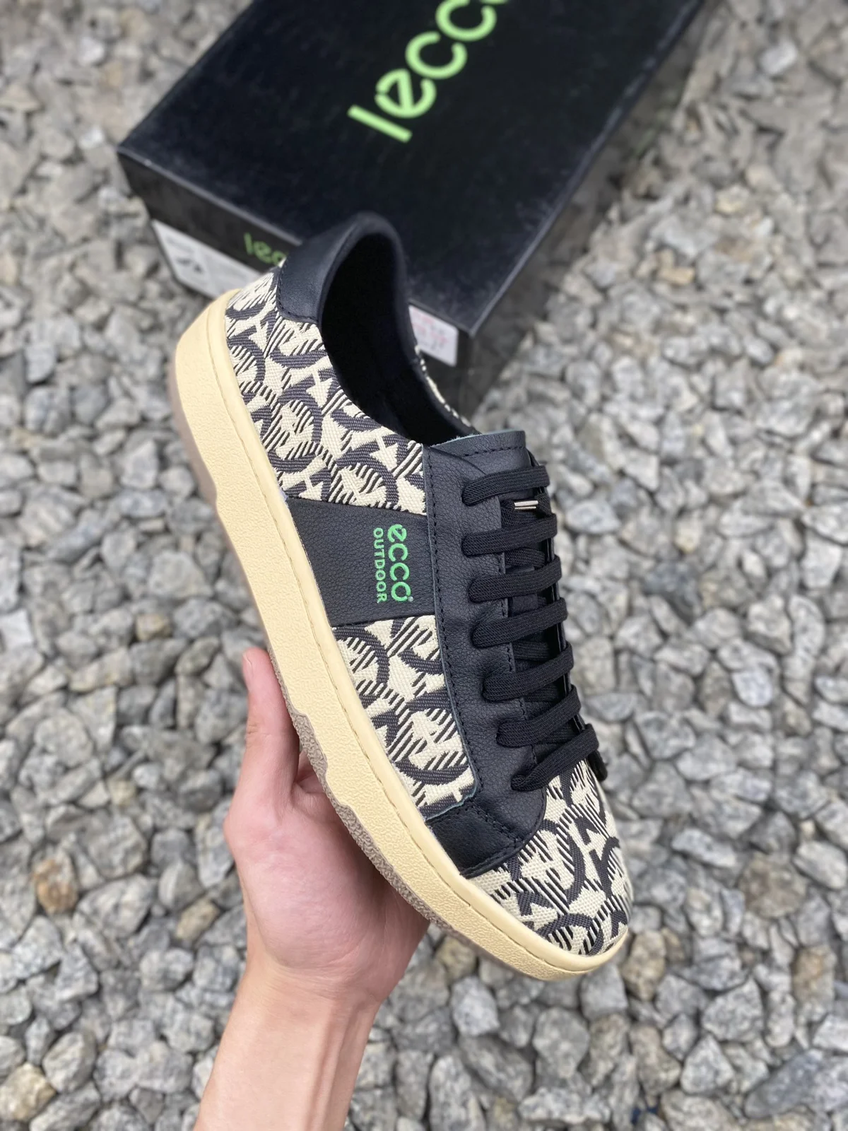 ECCO new versatile casual style