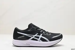 Asics MAGIC SPEED 3 stable running shoes have a double-layer jacquard mesh design on the 1011B701-100