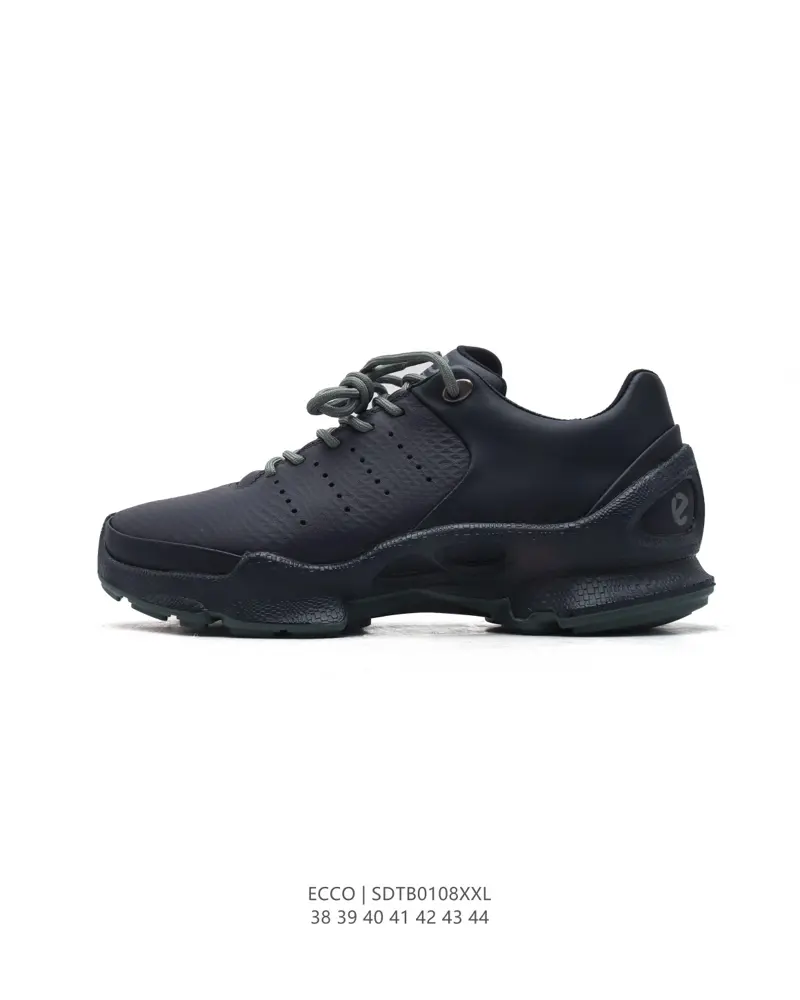ECCO men’s outdoor sneakers