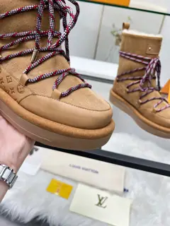 Louis Vuitton fur snow boots