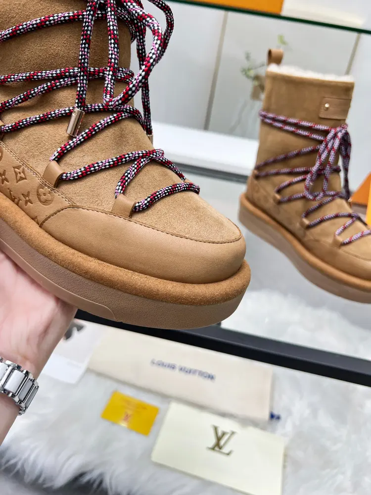Louis Vuitton fur snow boots