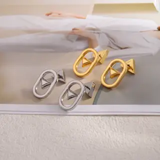Prada triangle earrings The latest hot product is here
