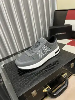 Armani new casual shoes are on sale. Upper cowhide + leather lining
