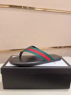 Gucci slippers