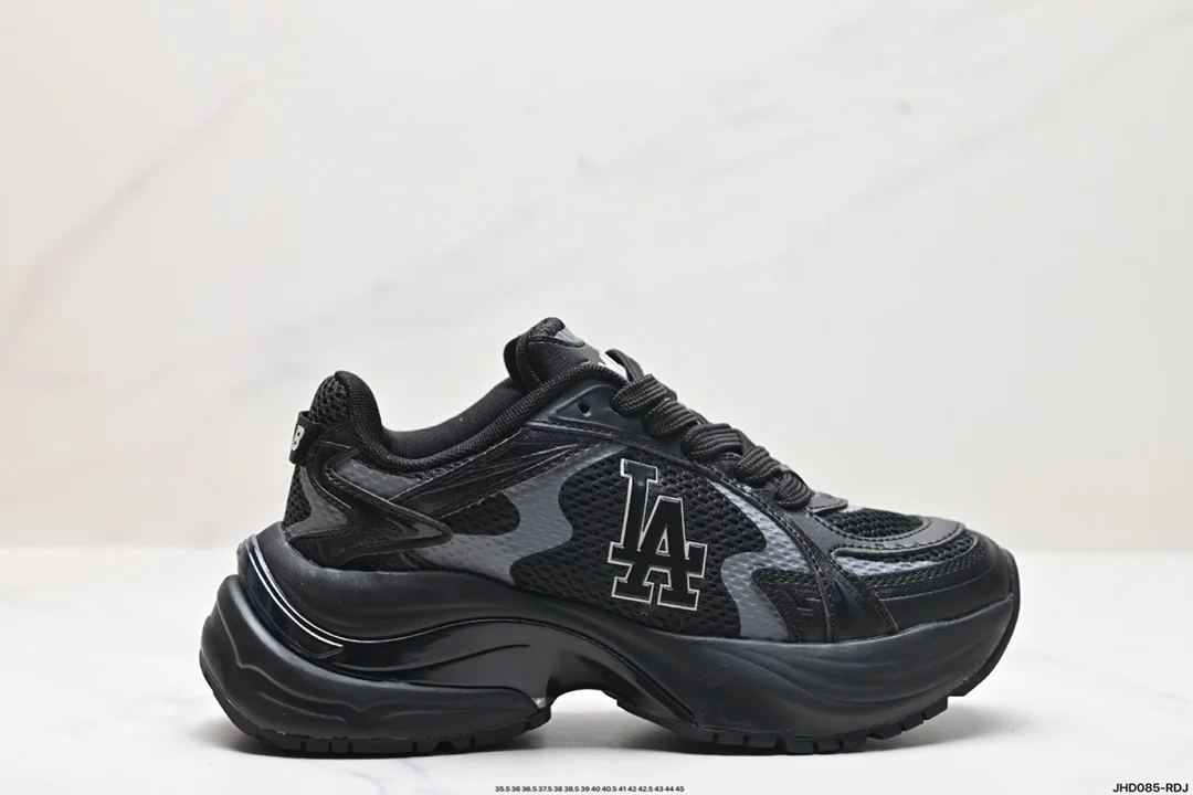 MLB New York Yankees Curve Runner Comfortable and versatile Non-slip and wear-resistant 3ARNSPL4N