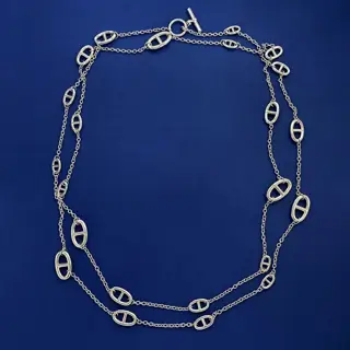 Hermes H’s smooth pig nose necklace sweater chain is in hot demand