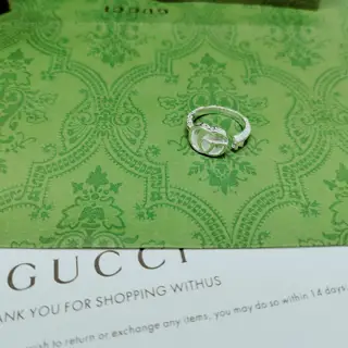Gucci’s GG Mamont series features a key-shaped ring with the iconic double G element