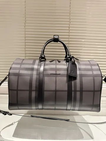 Burberry Triomphe