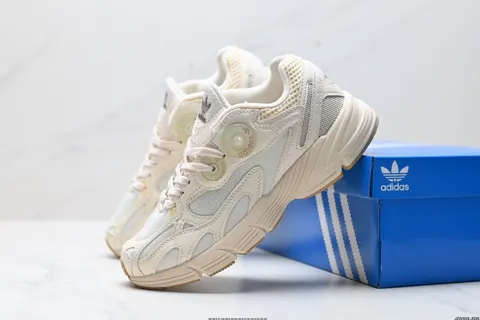Adidas Original Astir wear-resistant retro sports casual shoes. The shoes are inspired by GY9200