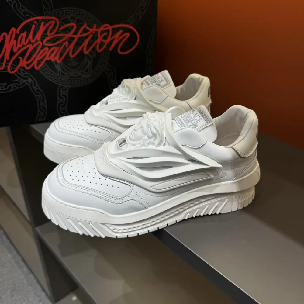 Versace new men’s sports shoes