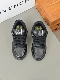 Givenchy casual shoes upper calfskin material ¥ foam outsole