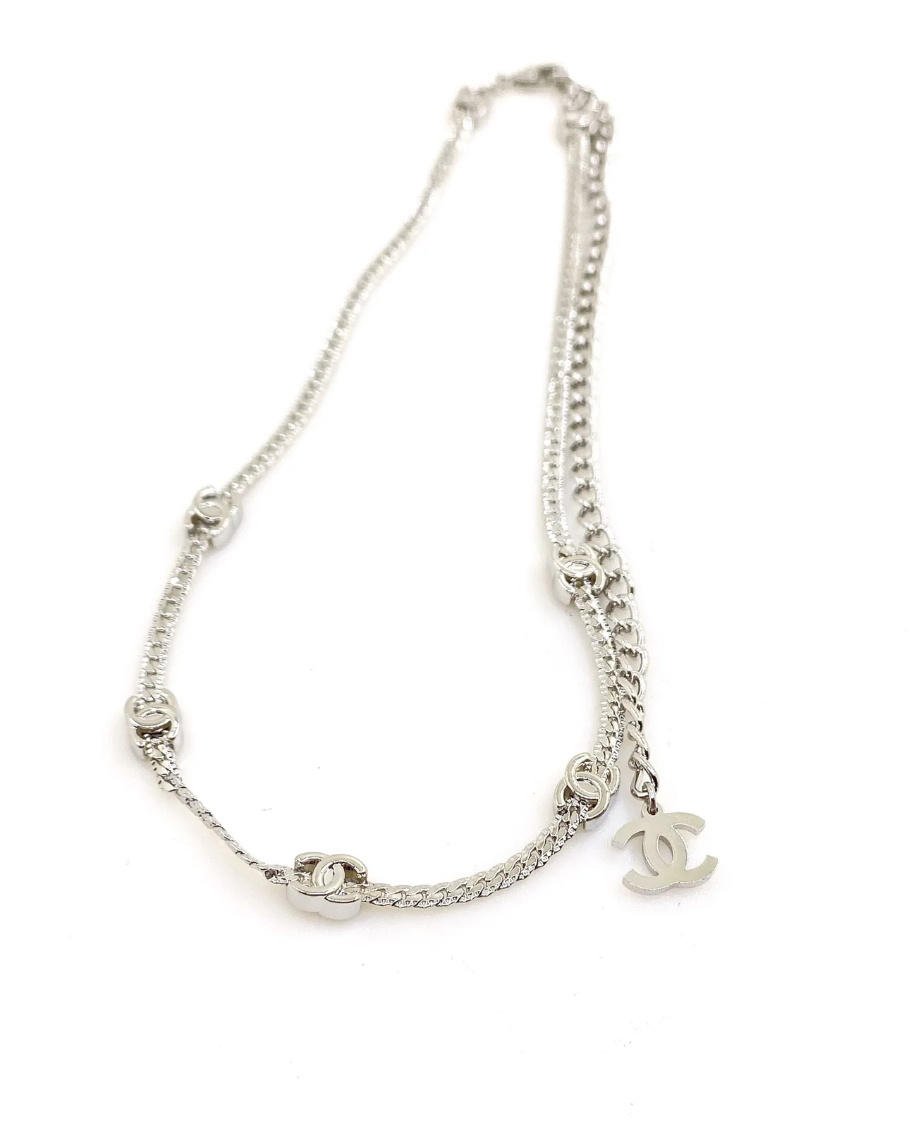 chanel latest model white gold cc necklace