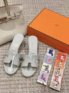 Hermes Palm print Heels
