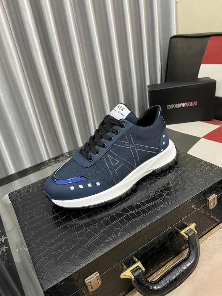 Armani casual sneakers 2024 new models are carefully crafted and set off the whole scene