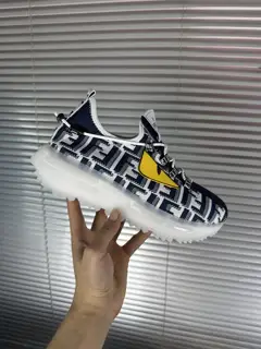 Fendi sports casual shoes are an international brand that continues to innovate. This style