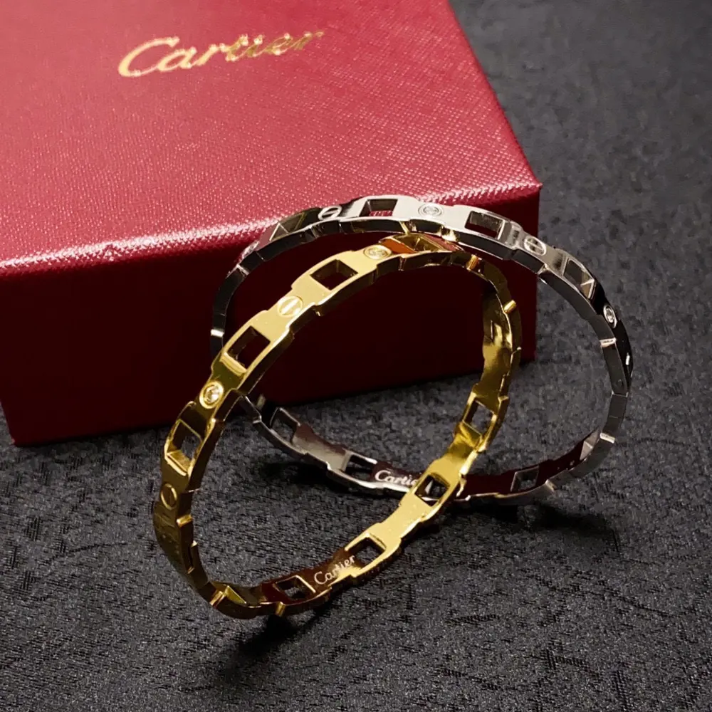 Cartier narrow bracelet Imported precision color-preserving 18k High-end customization Top