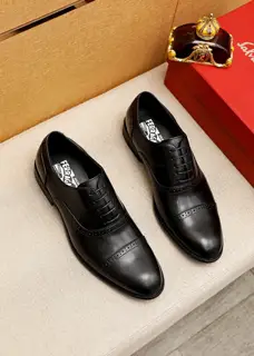 Salvatore Ferragamo business leather shoes
