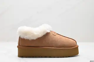 UGG suede British style thick sole heightened soft and comfortable daily commuting plus