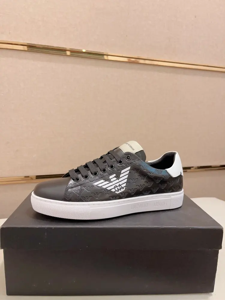 The latest model from the official ARMANI exchange website ax fashion casual men’s shoes