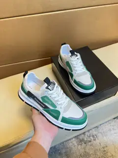 Gucci sneakers. Counter purchase Casual Original leather imported from Italy