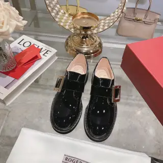 Roger Vivier new Chelsea shoes are comfortable to wear