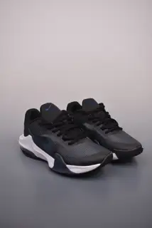 Nike Anti-slip and wear-resistant Nike basketball shoes
