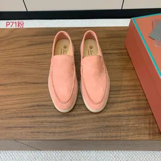 Loro piana smooth loafers. Italian top-grade cashmere is retro