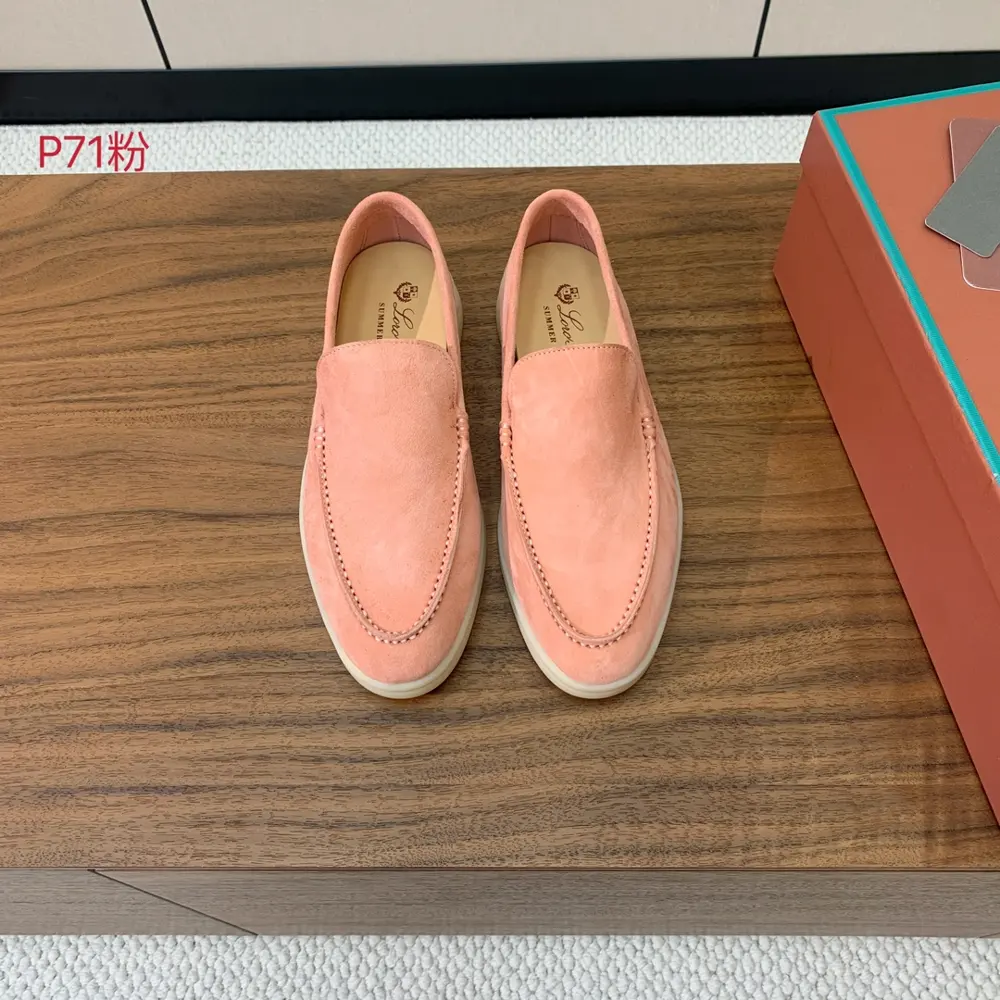 Loro piana smooth loafers. Italian top-grade cashmere is retro