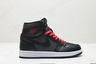 Nike Air Jordan 1 Retro High OG”Black/White”AJ1 generation Michael Jordan high top classic 555088