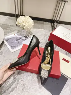 Top version VALENTINO