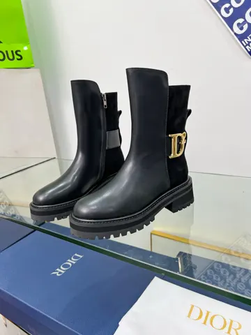 Dior D2 buckle knight boots