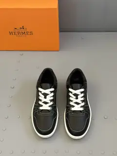 Hermès – Lining: water-dyed cowhide Shoes